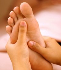 feet-cramps-200x230